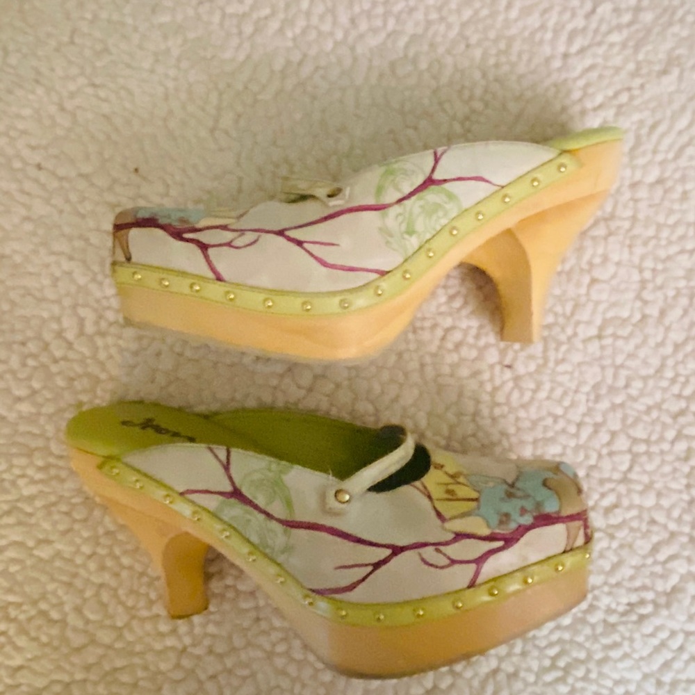RARE ICON SHOES❤️❤️❤️❤️